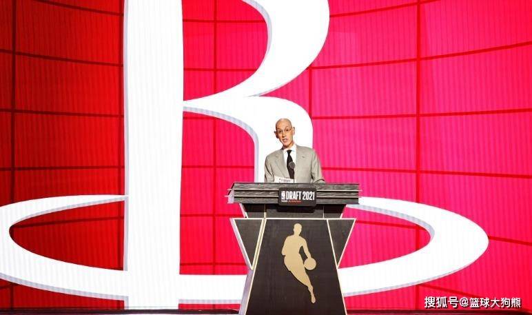 [NBA]三巨头合砍81分 太阳险胜公牛.