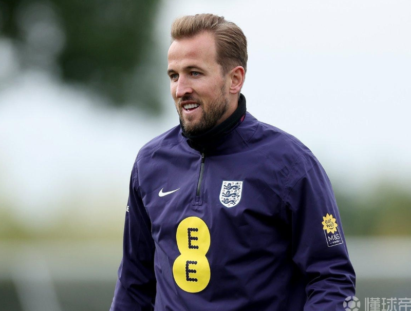 联赛榜首的 联赛榜首的