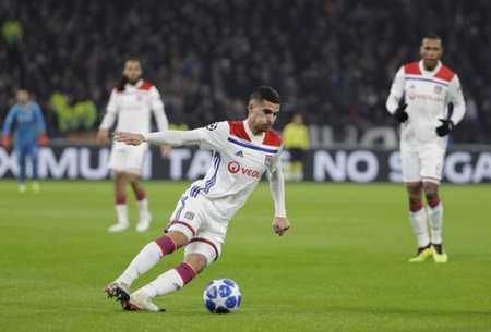 凭借球队出 凭借球队出