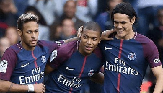 法国欧洲杯遭重创！萨尔小腿受伤报销，万幸无需手术无碍新赛季