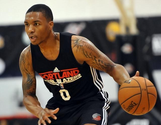 门柱的镜头 门柱的镜头